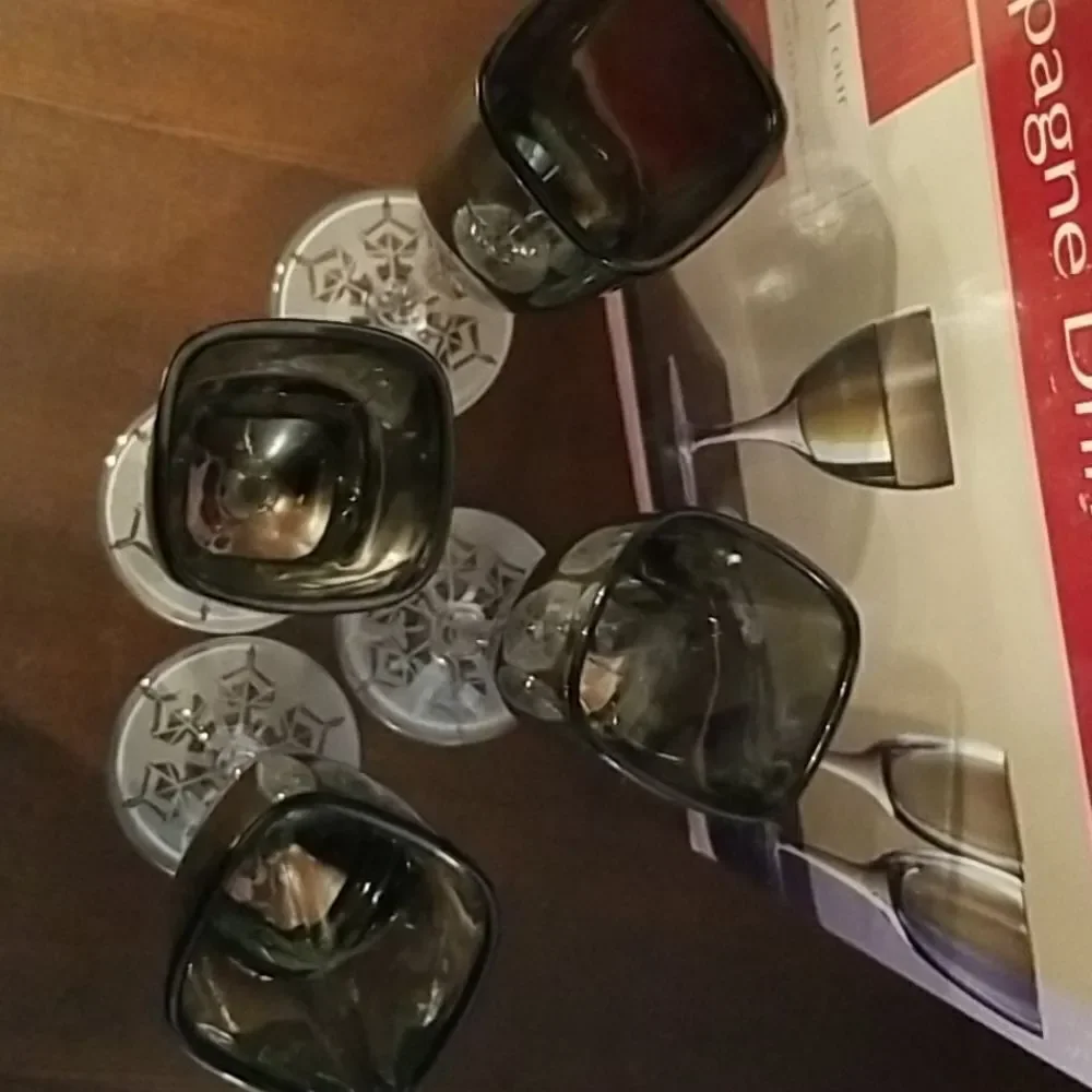 Champagne drinkware set, elegant,perfect for special event, or anniversary, ect